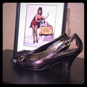 🔥BANDOLINO🔥 brown knitten heels size 7